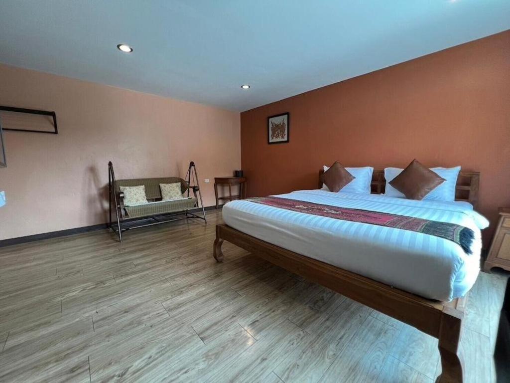 Phaphoom Boutique Hotel